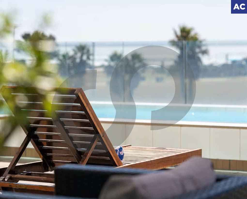 Waterfront City / 1000 sqm / private Swimming Pool
