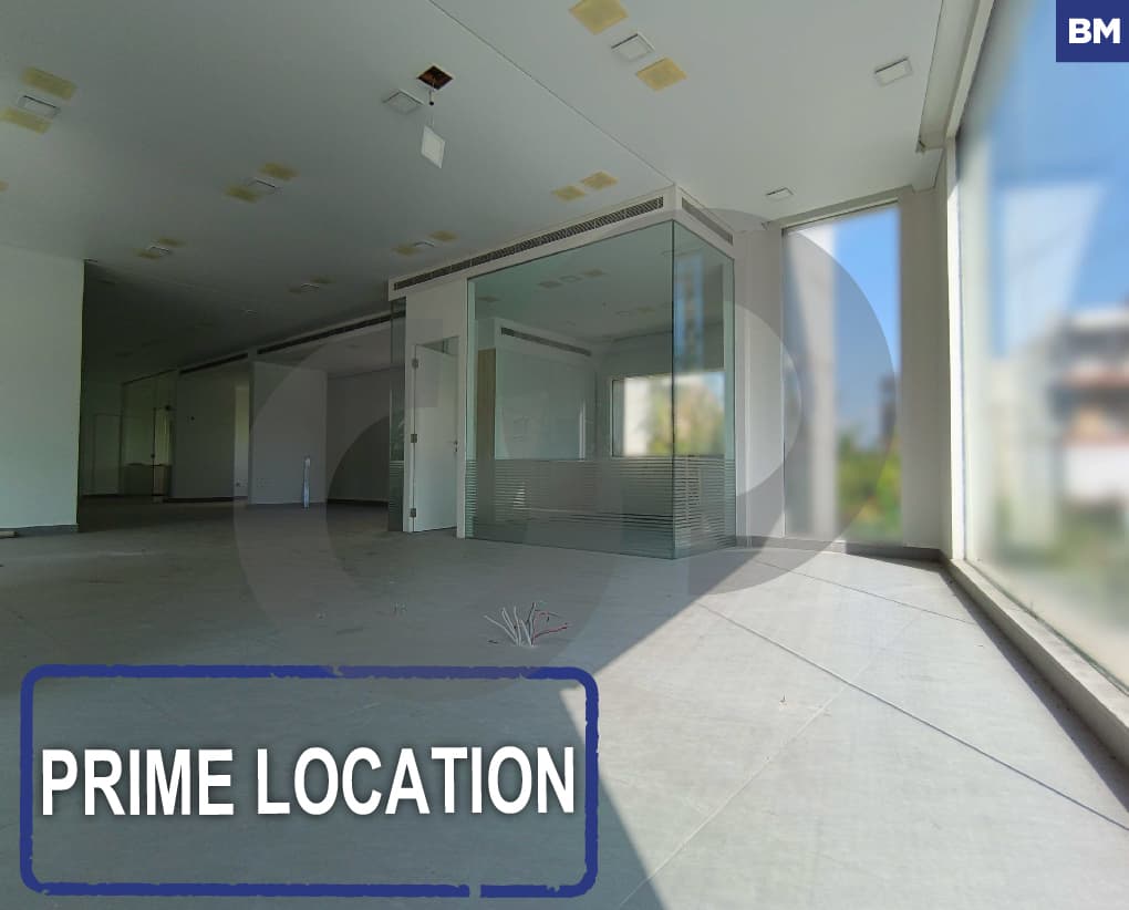 Prime location, showroom for Rent - Zouk mikael