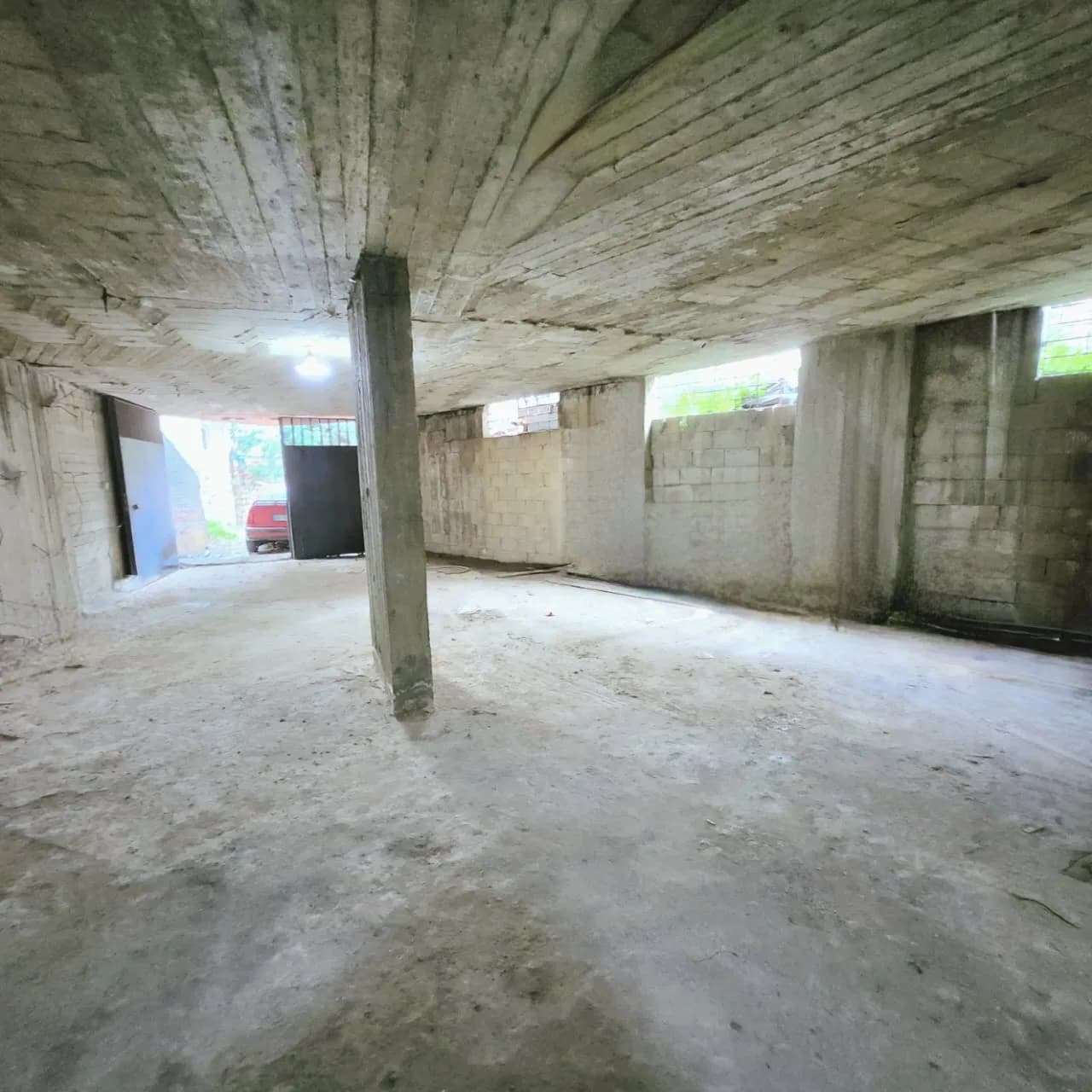 Warehouse for Sale in Mazraat Yachoua — photo 3