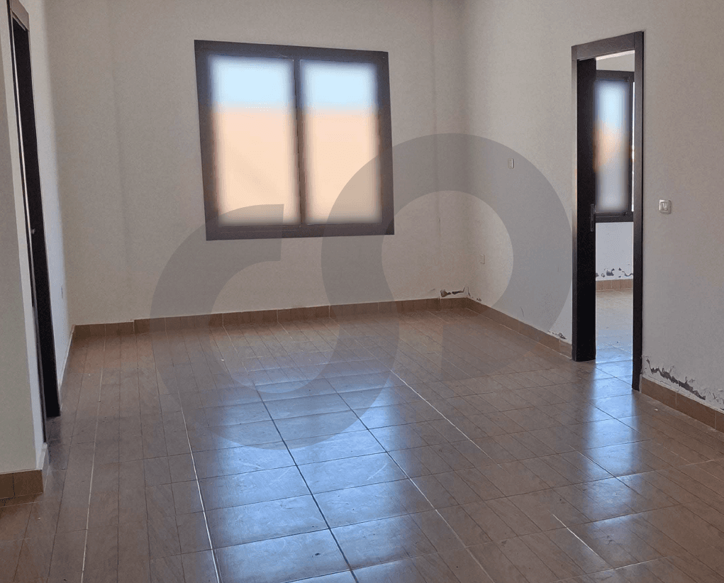 450 SQM Villa for Sale in Baasir – 3 Floors + Roof — photo 2