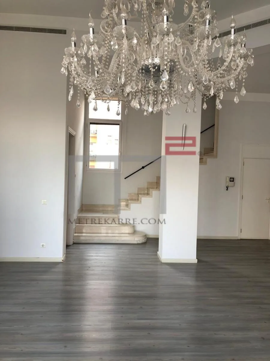 Penthouse for Sale in Gemmayze — photo 2