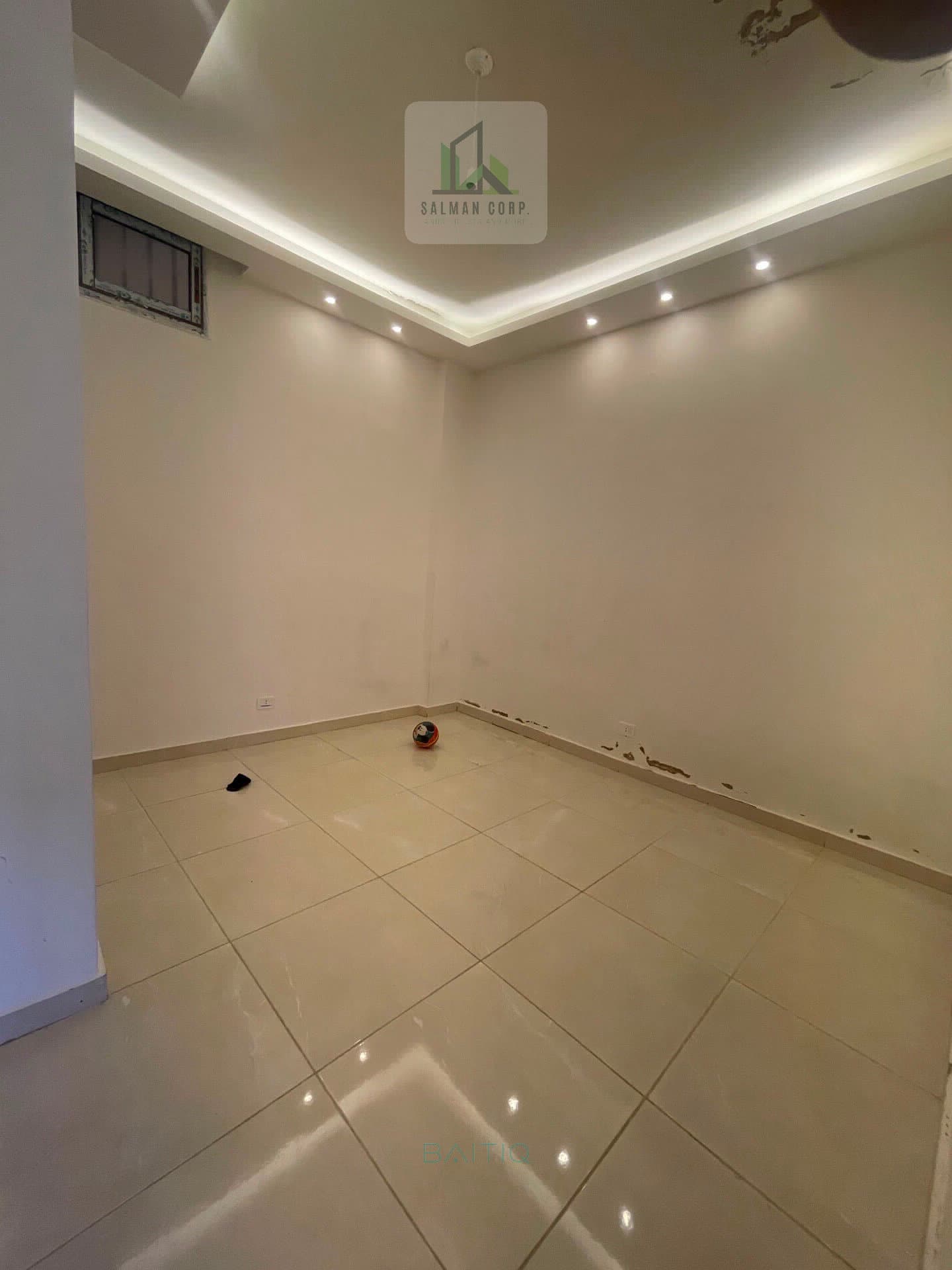 Apt for Sale in Bqosta, Saida — photo 4