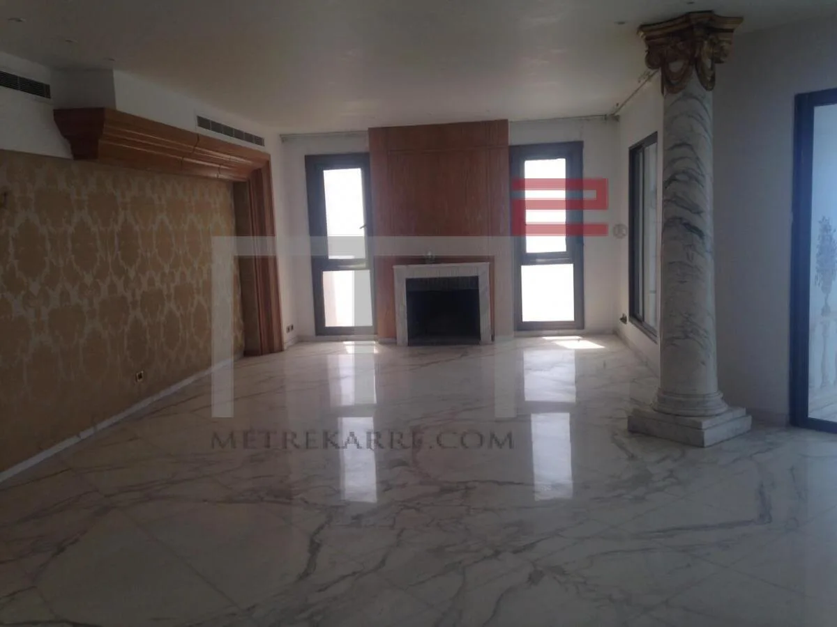 Apartment for Sale in Ramlet El-Bayda