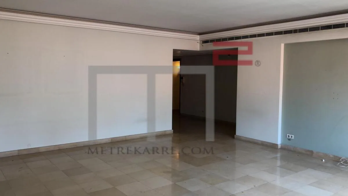 Apartment for Sale in Saifi
