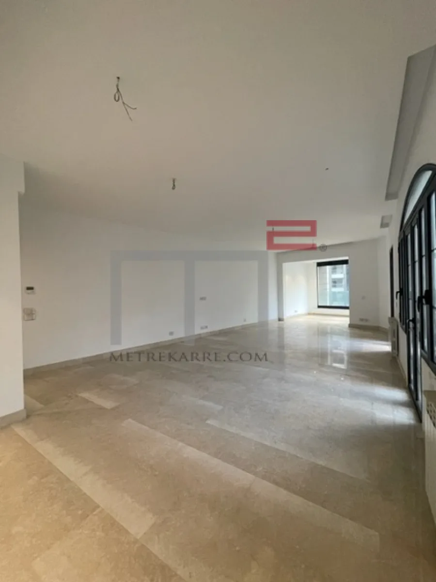 Apartment for Sale in Furn El Hayek