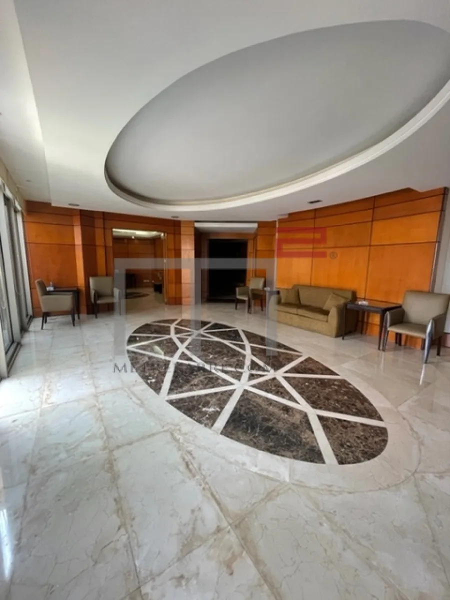 Office for Sale in Mar Nicolas