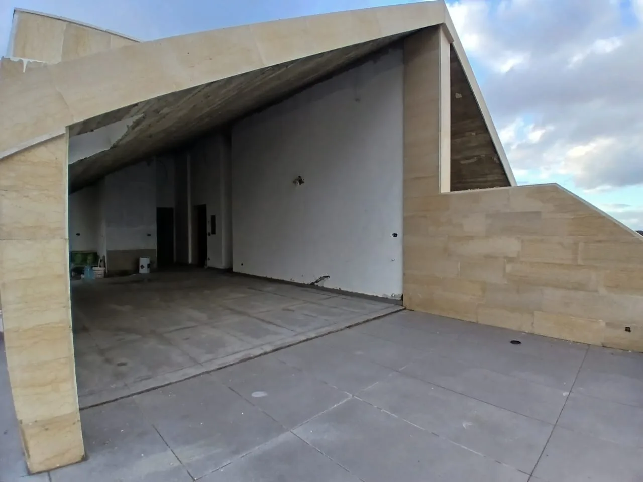 Apartment for Sale in Aatchane, Lebanon