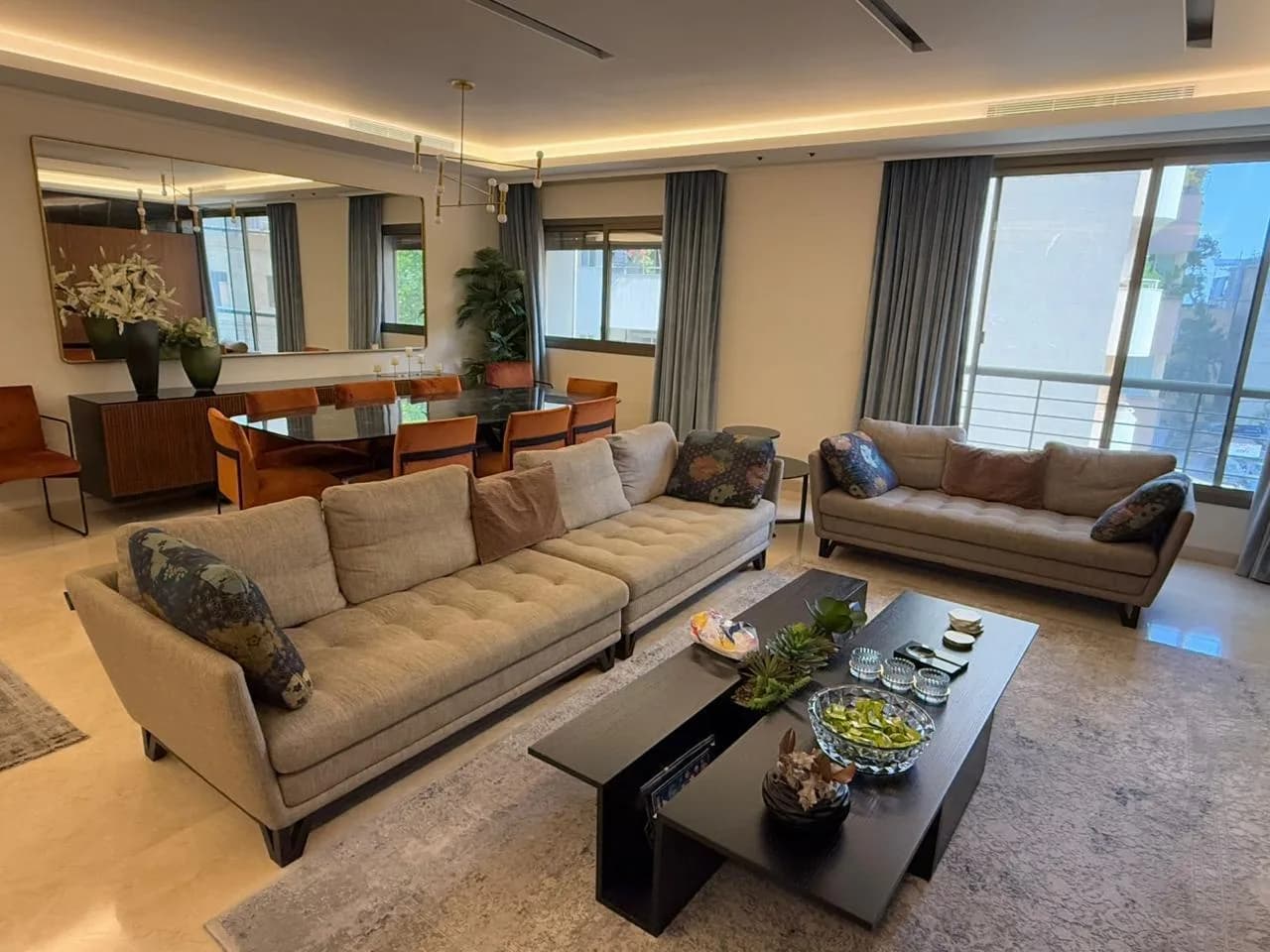 Apartment for Rent in Ain El Mreisseh