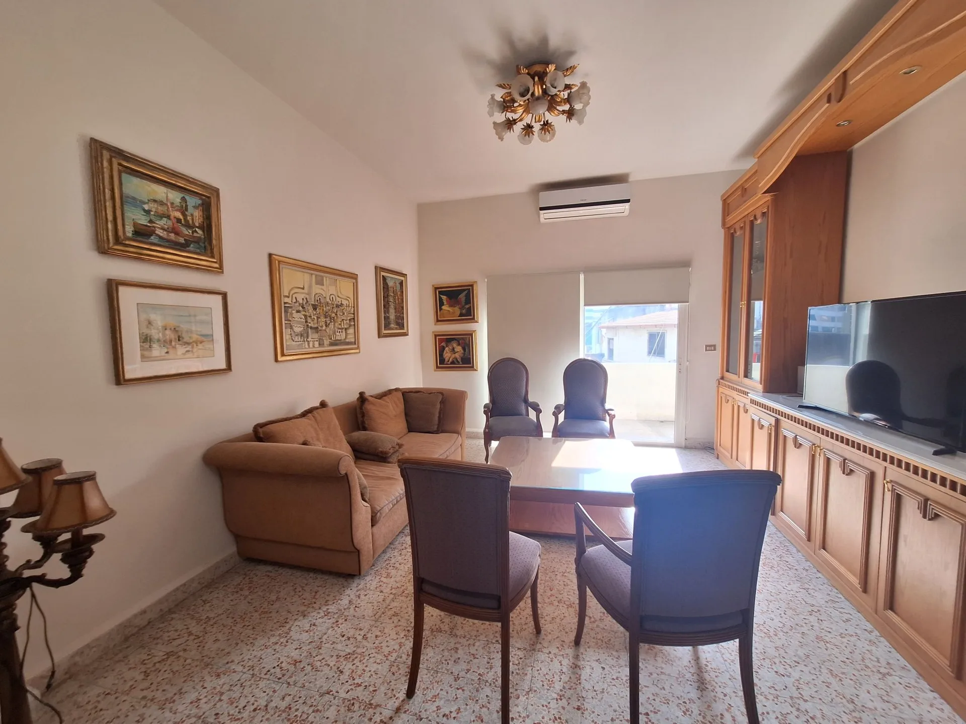 Furnished Apartment for Sale in Horsh Tabet — photo 2