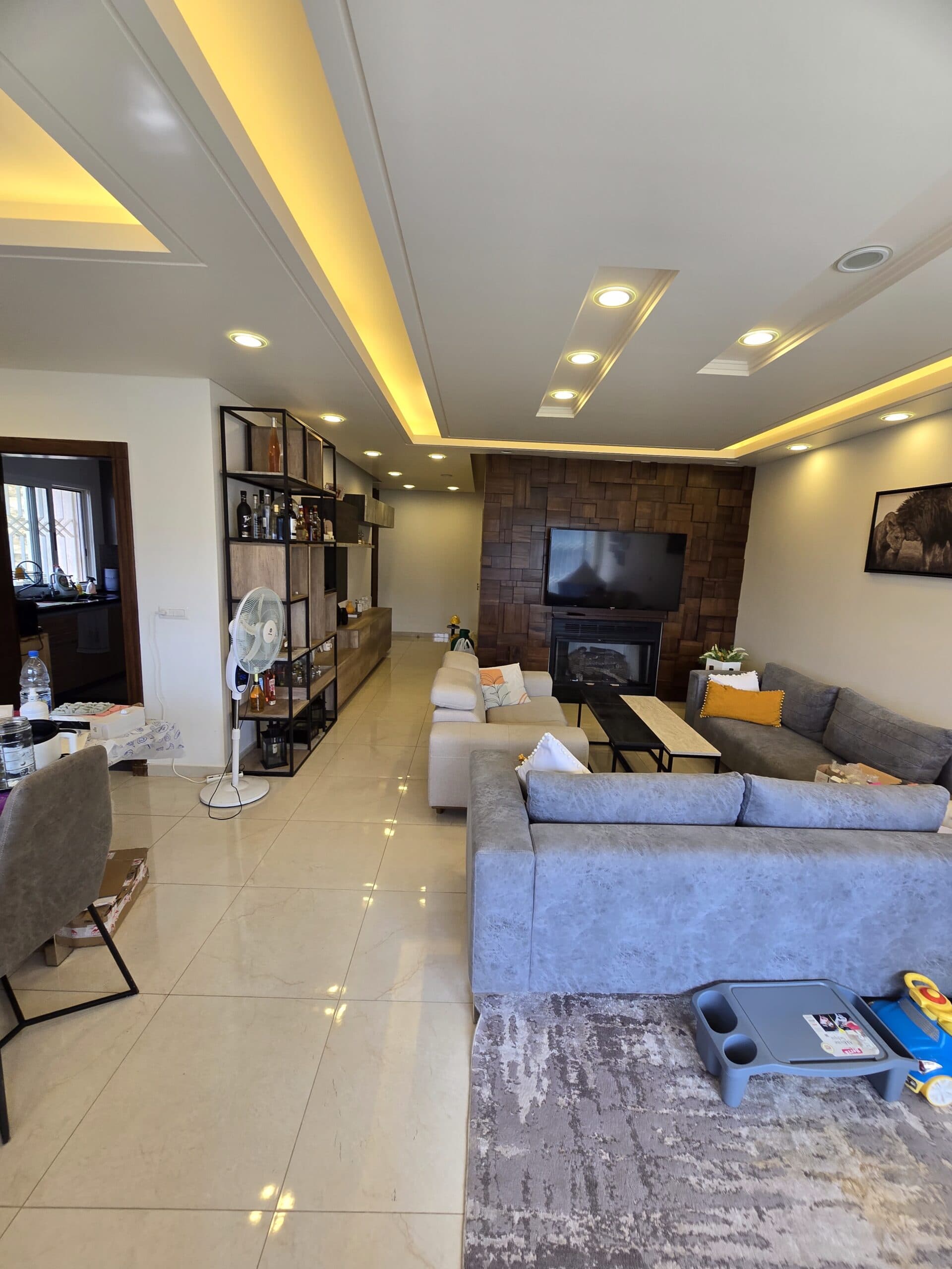 Metn, Mansourieh Apartment for Sale 160m2 + 135 m2 Terrace and garden