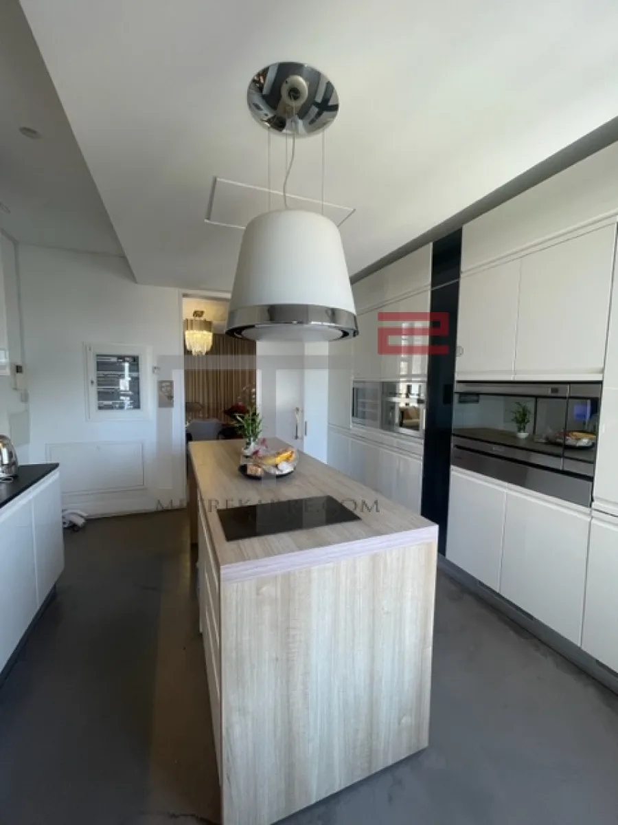 Duplex for Sale in Ain El Mreisse — photo 4