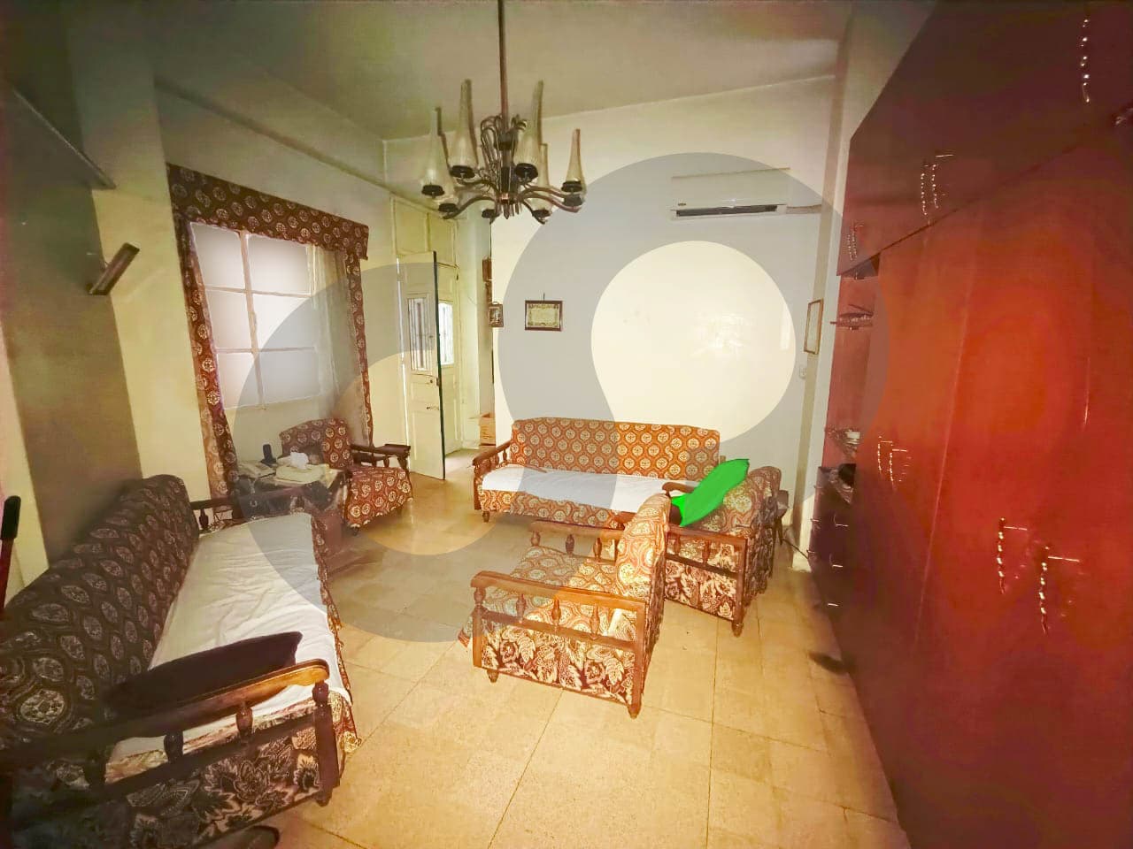 spacious property in Furn-El-Chebback — photo 3