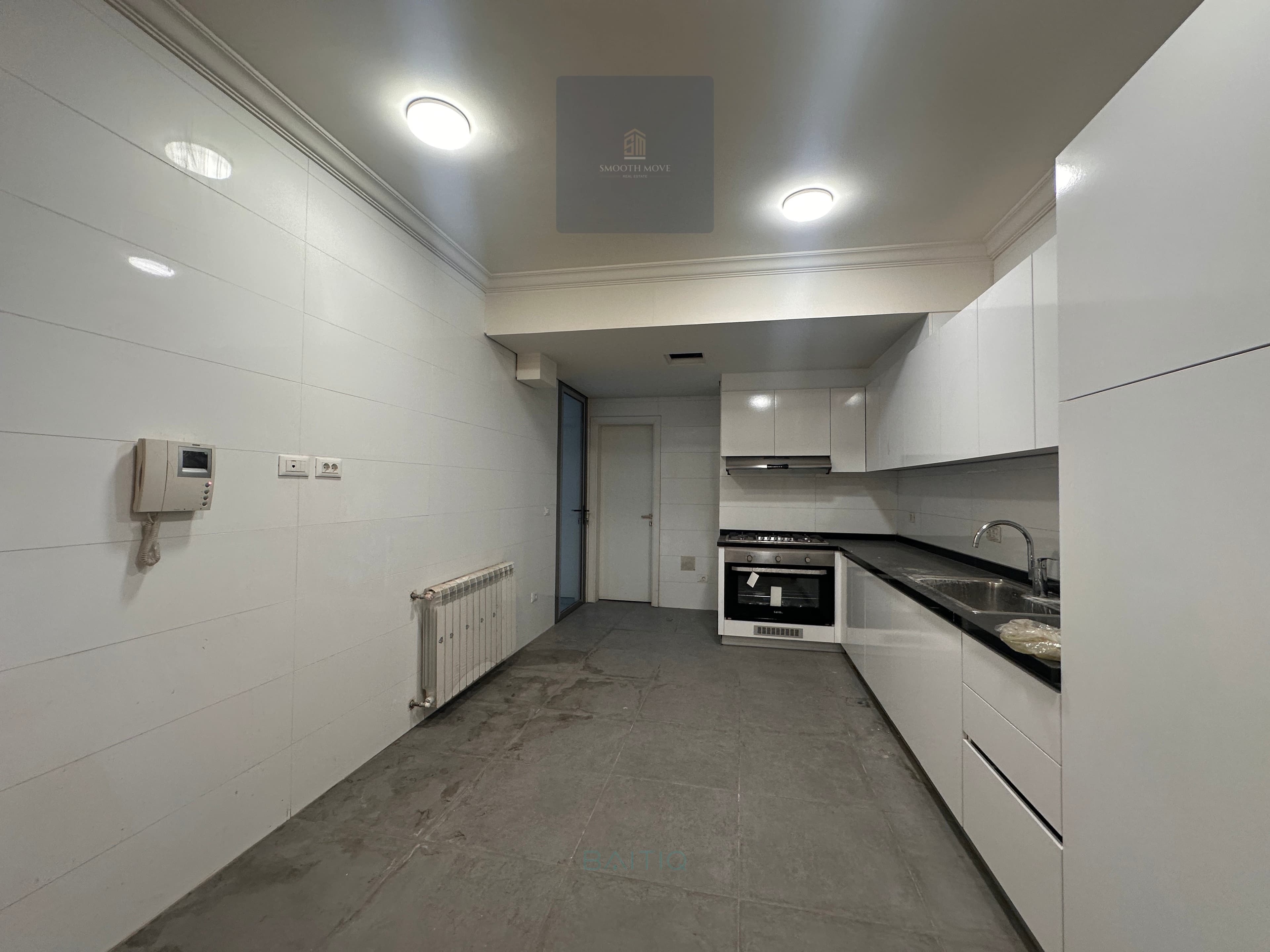 Spacious Apartment in Prime Location for Rent in Downtown, Beirut — photo 8