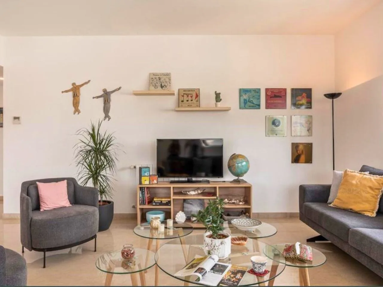 Apartment for Sale in Mar Mikhael, Beirut, Lebanon — photo 2