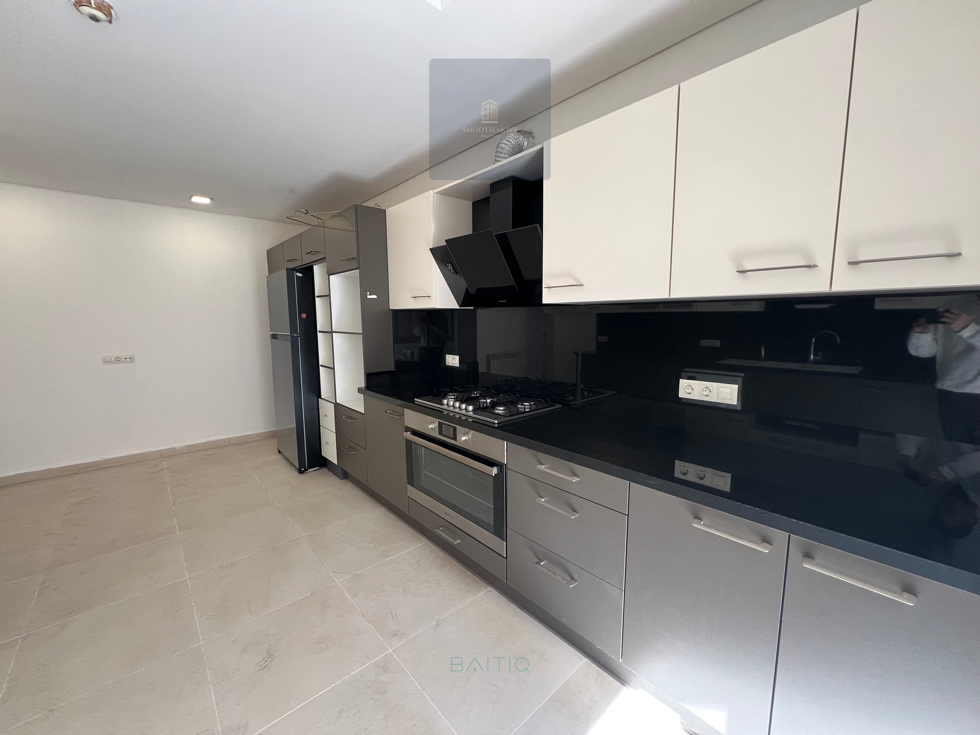 Beautiful Apartment With Outdoor Terrace for Rent or Sale in Gemmayze — photo 4