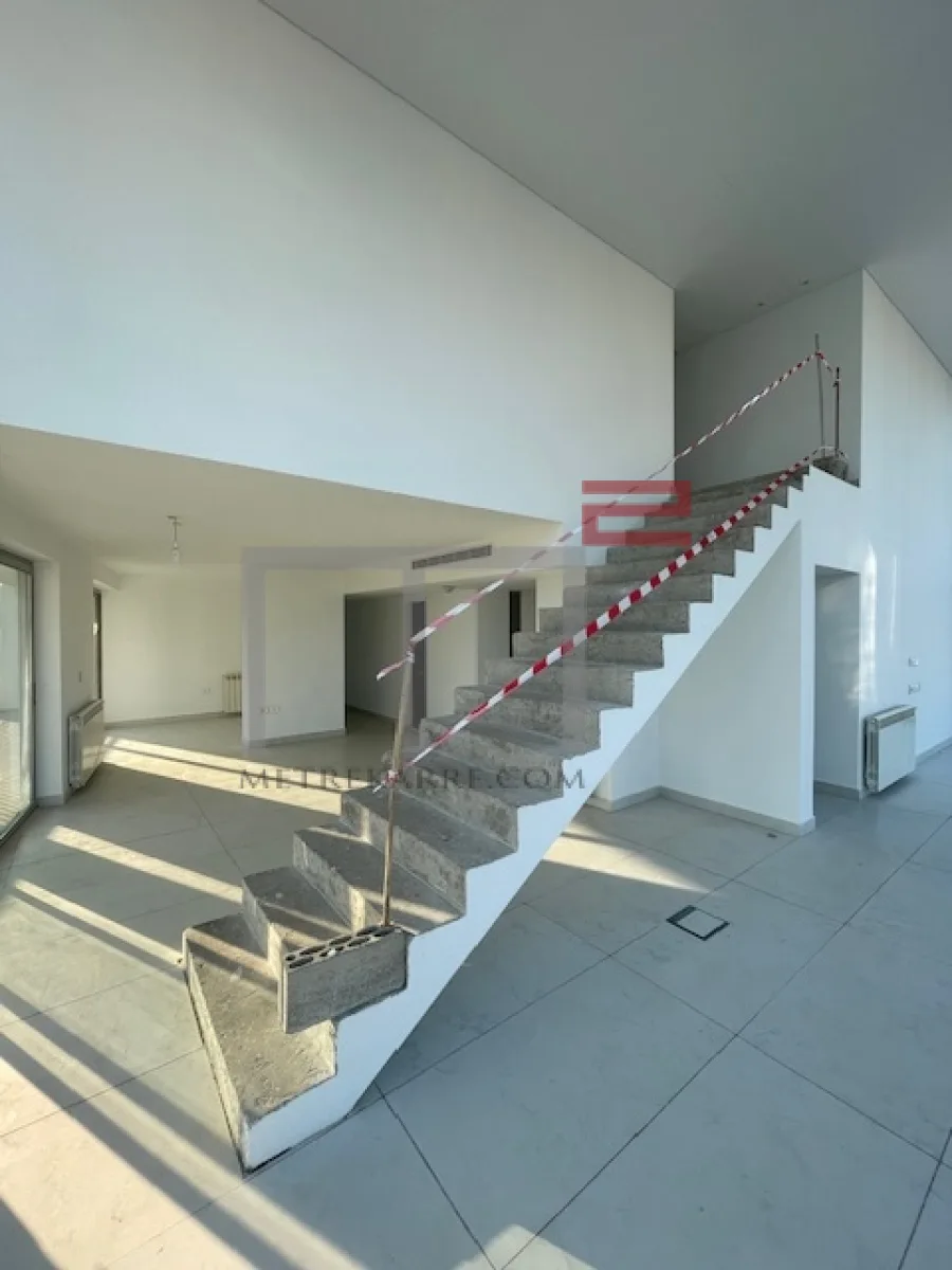 Penthouse for Sale in Mar Mikhael — photo 2
