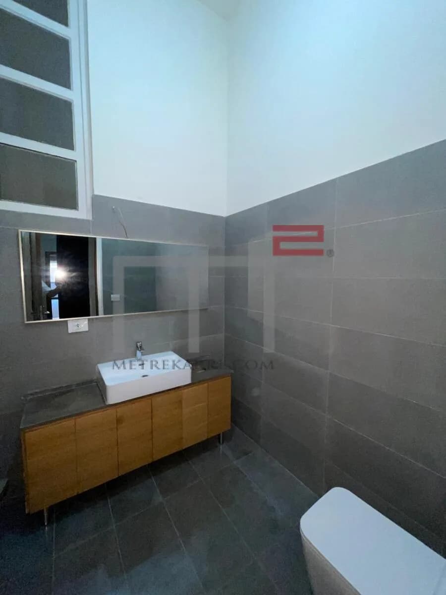 Apartment for Sale in Furn El Hayek — photo 3
