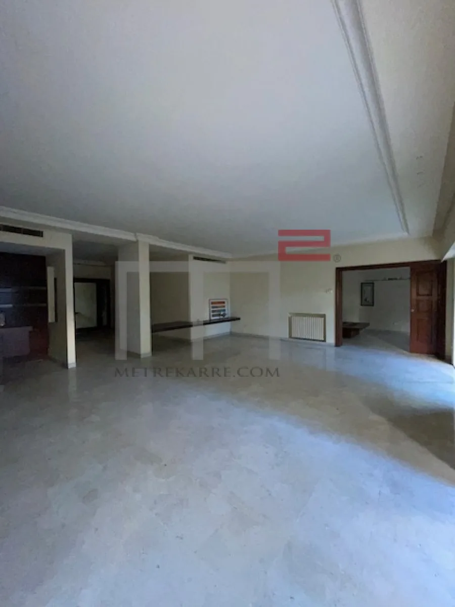 Apartment for Sale in Yesouiyeh