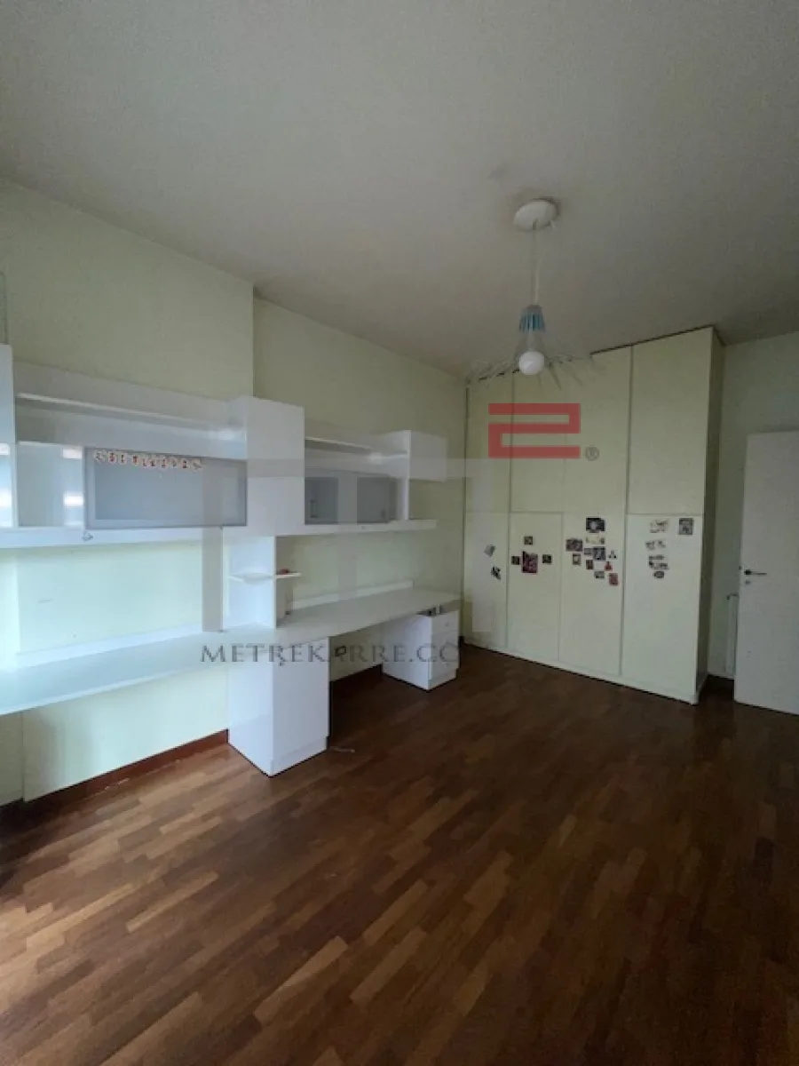 Apartment for Sale in Yesouiyeh — photo 4