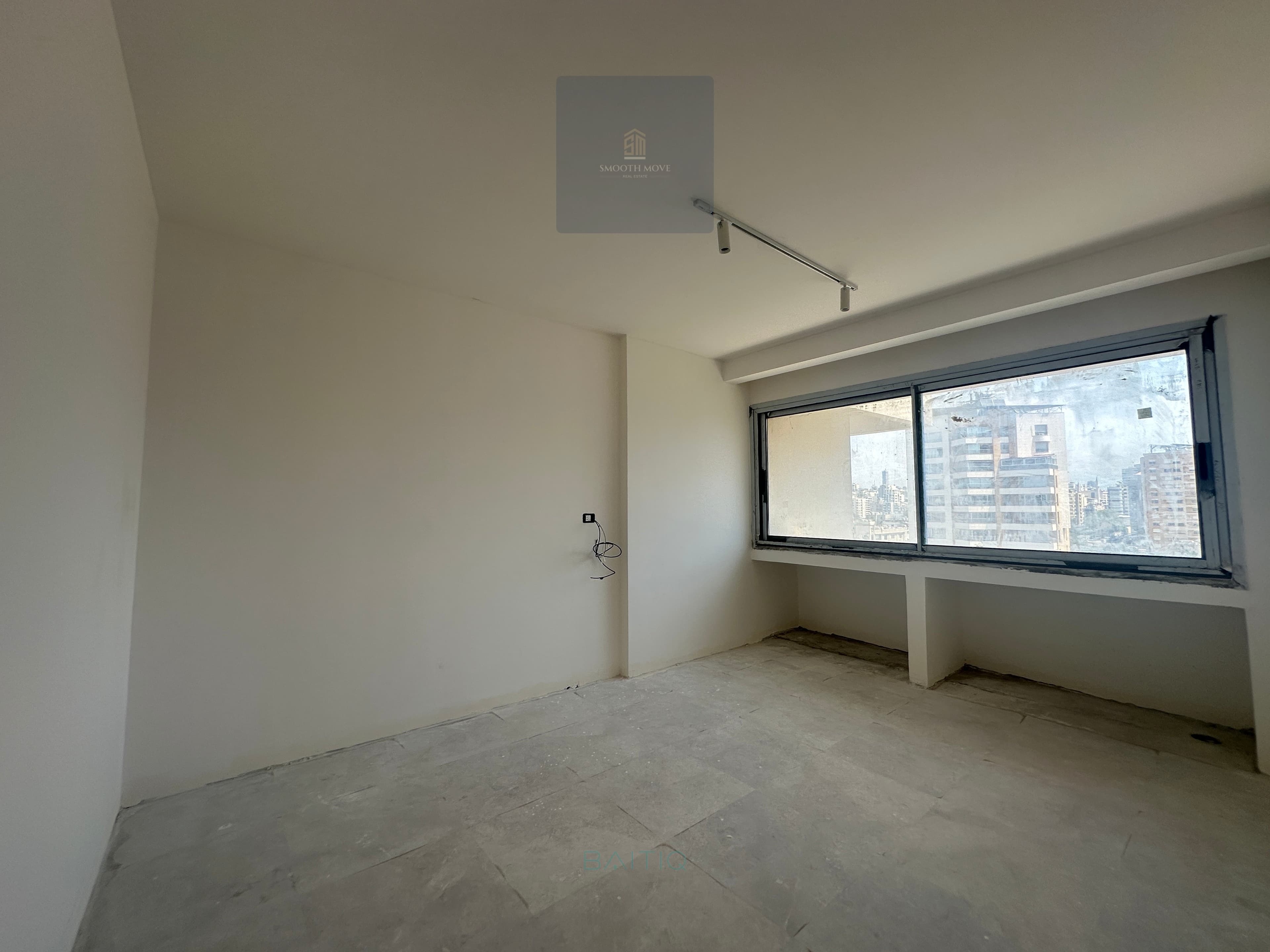 Bright Lit Seaview Apartment for Sale in Ramlet el Bayda, Beirut — photo 8