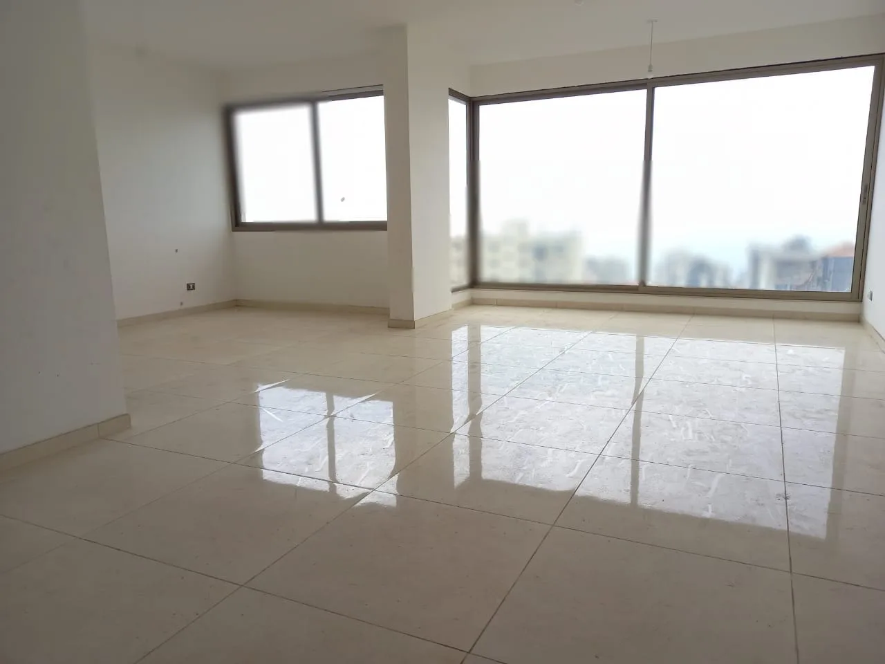 Apartment for Sale in Haret Sakher