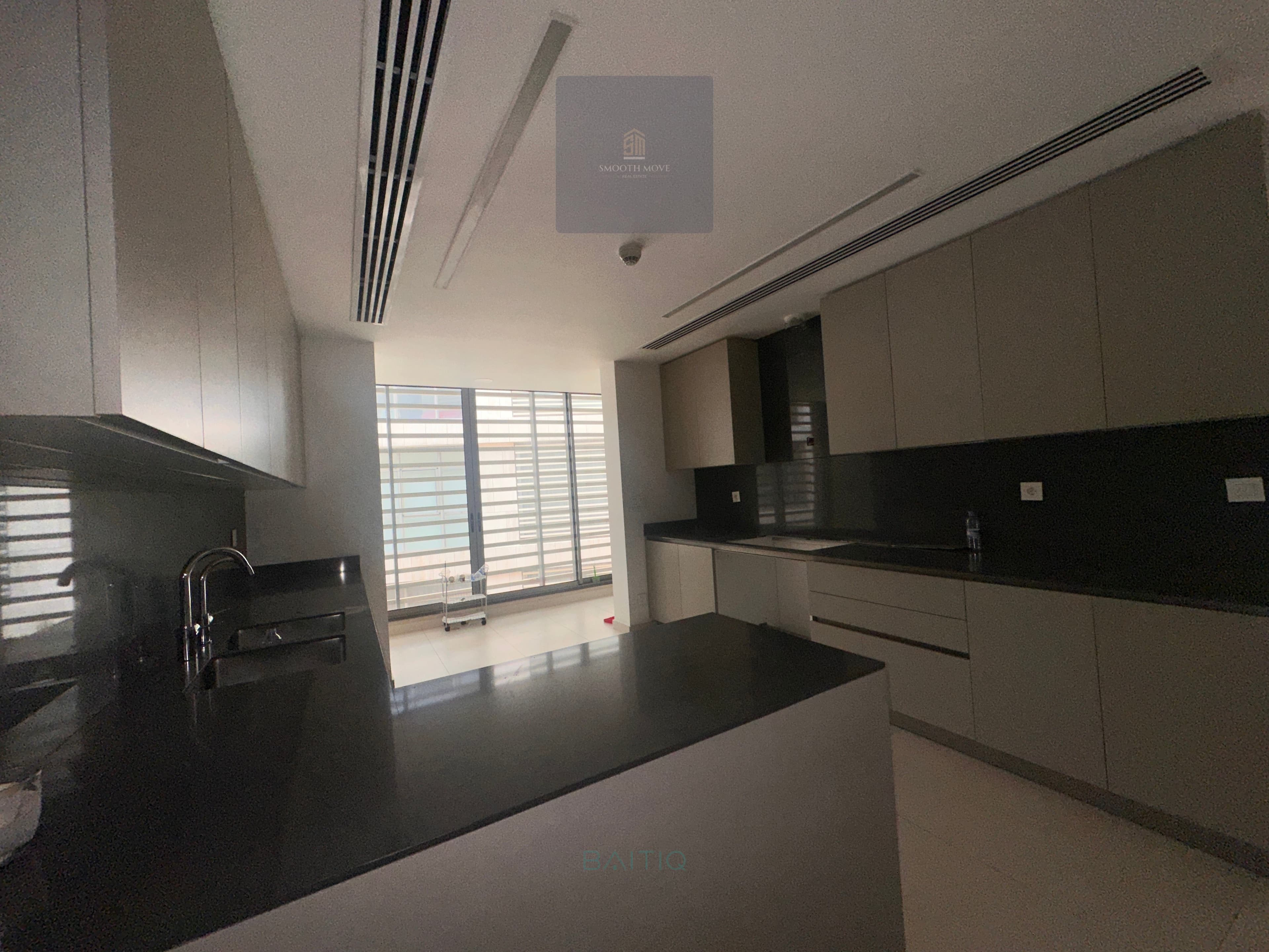 Spacious Apartment with Gym and Pool for Rent in Saifi, Beirut — photo 6
