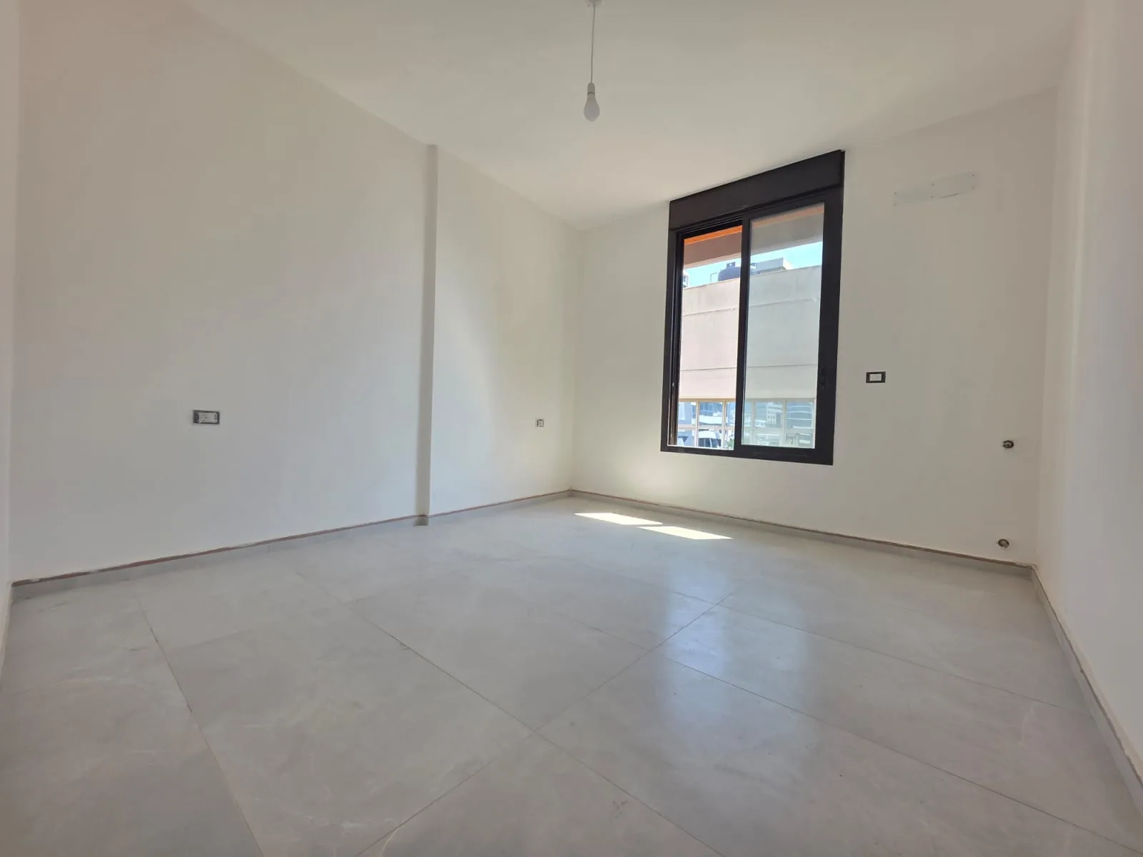 Apartment for Sale in Forn El Chebbak — photo 3