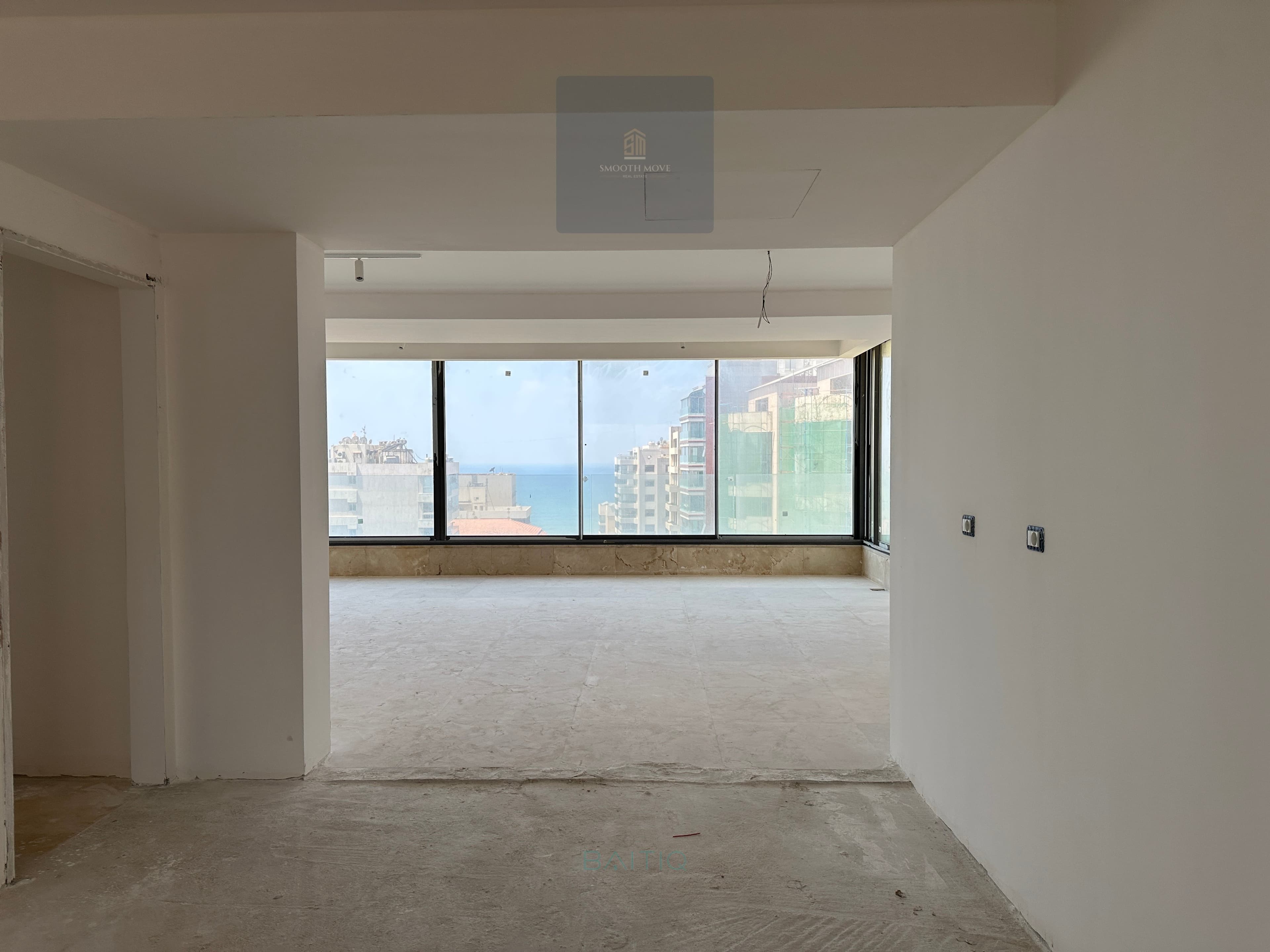 Bright Lit Seaview Apartment for Sale in Ramlet el Bayda, Beirut — photo 10