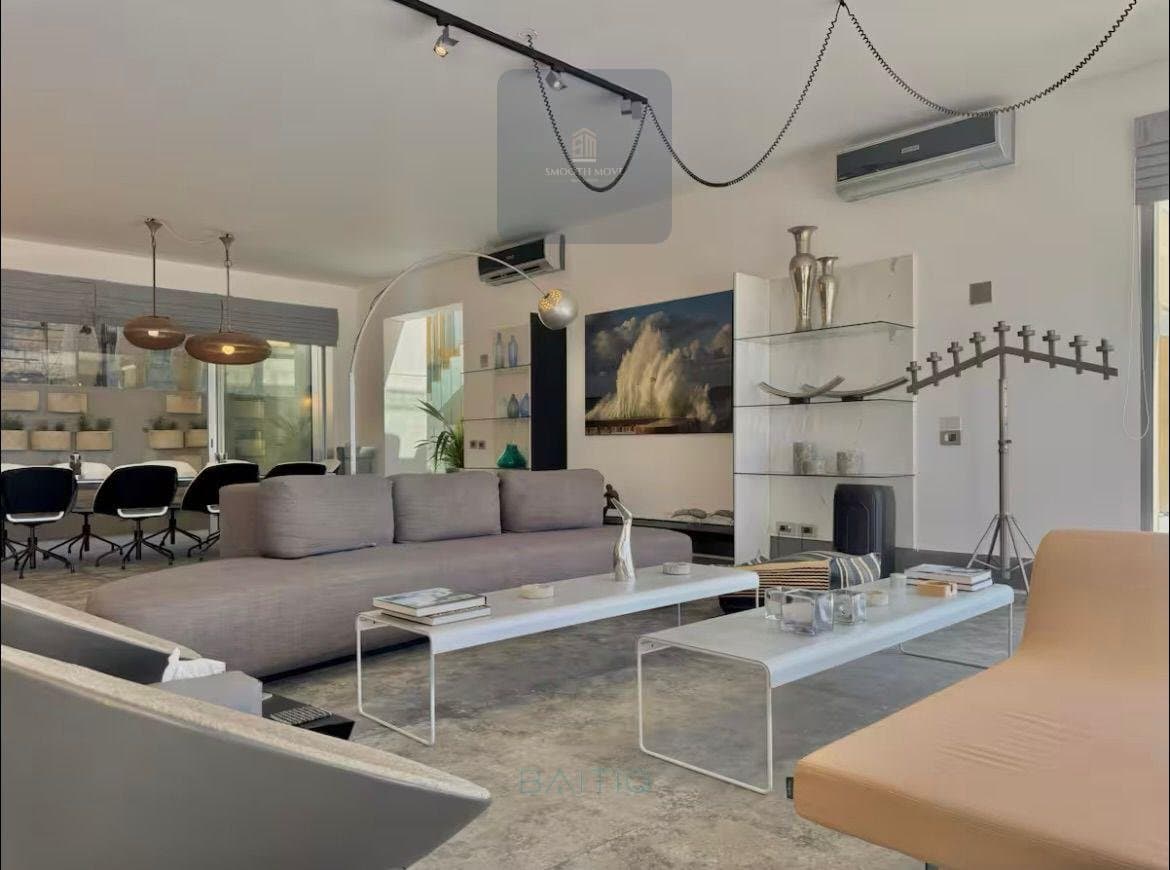 Luxurious Five Bedroom Beachfront Villa for Sale in Batroun Kfarabeda — photo 11