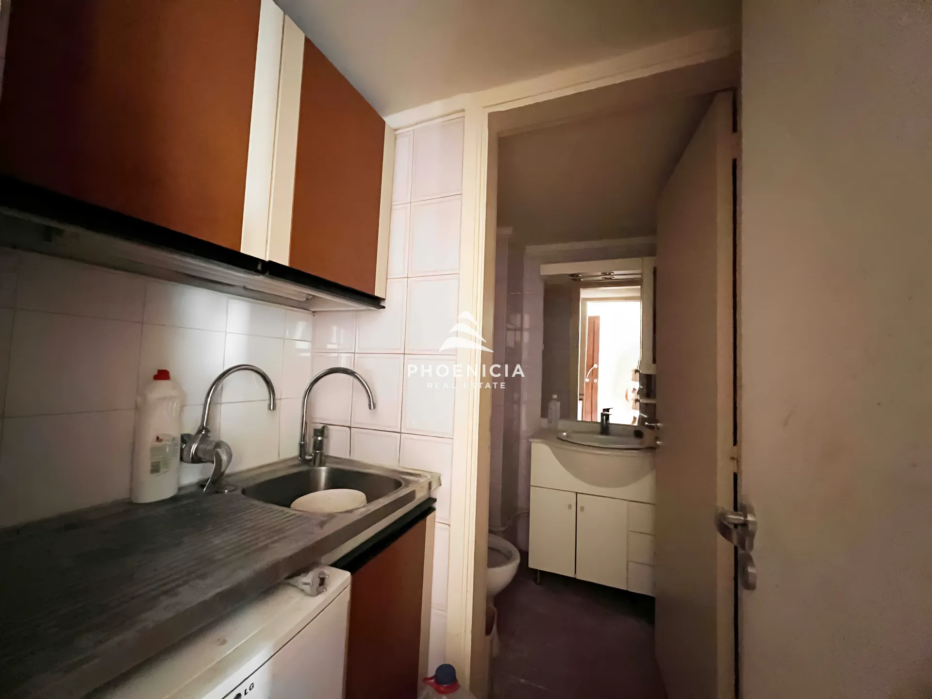 Office for rent in Byblos — photo 1
