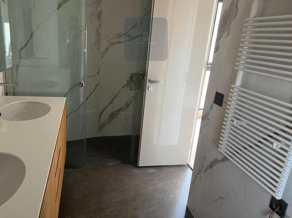 Gorgeous High End Finishing 3 Bedroom Apartment in Ashrafieh — photo 10