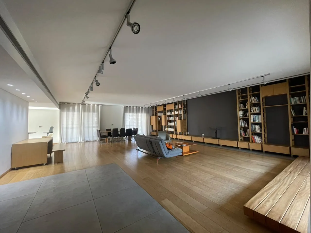 Apartment for Rent in Ain Al Mraiseh