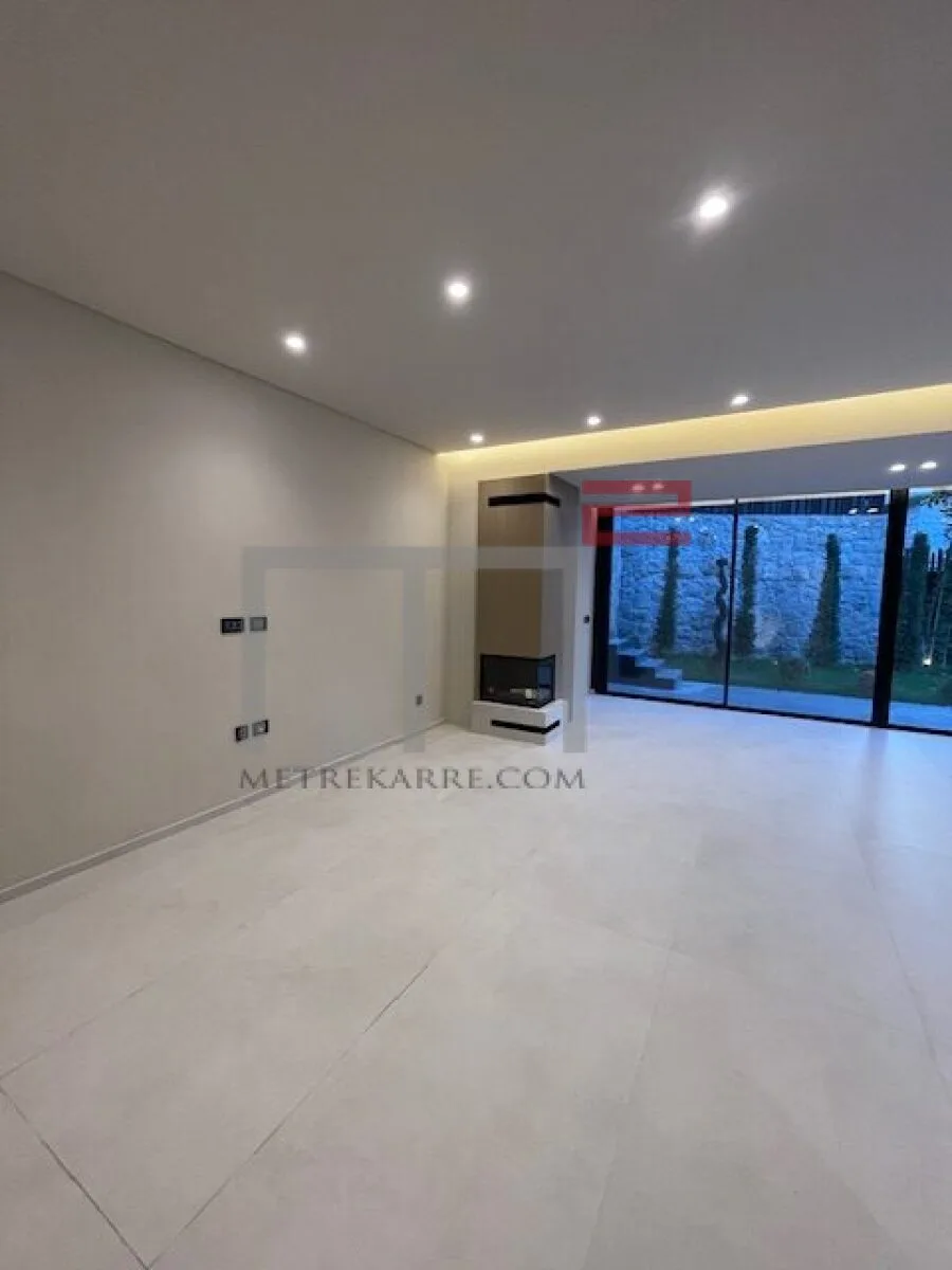 Villa for Sale — photo 2