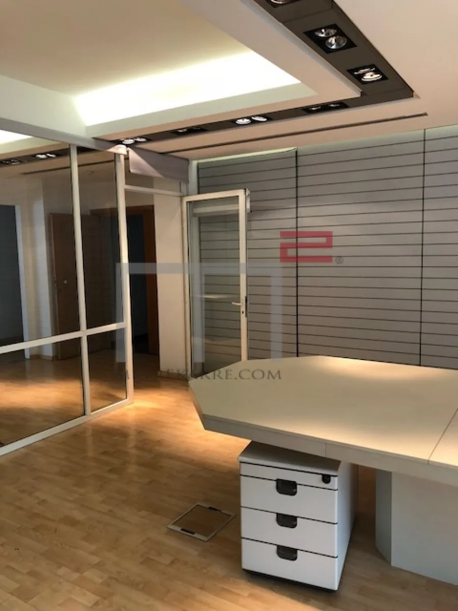 Office for Sale in Achrafieh — photo 3