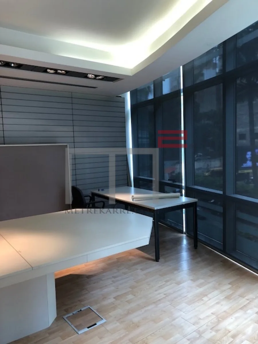 Office for Sale in Achrafieh — photo 2