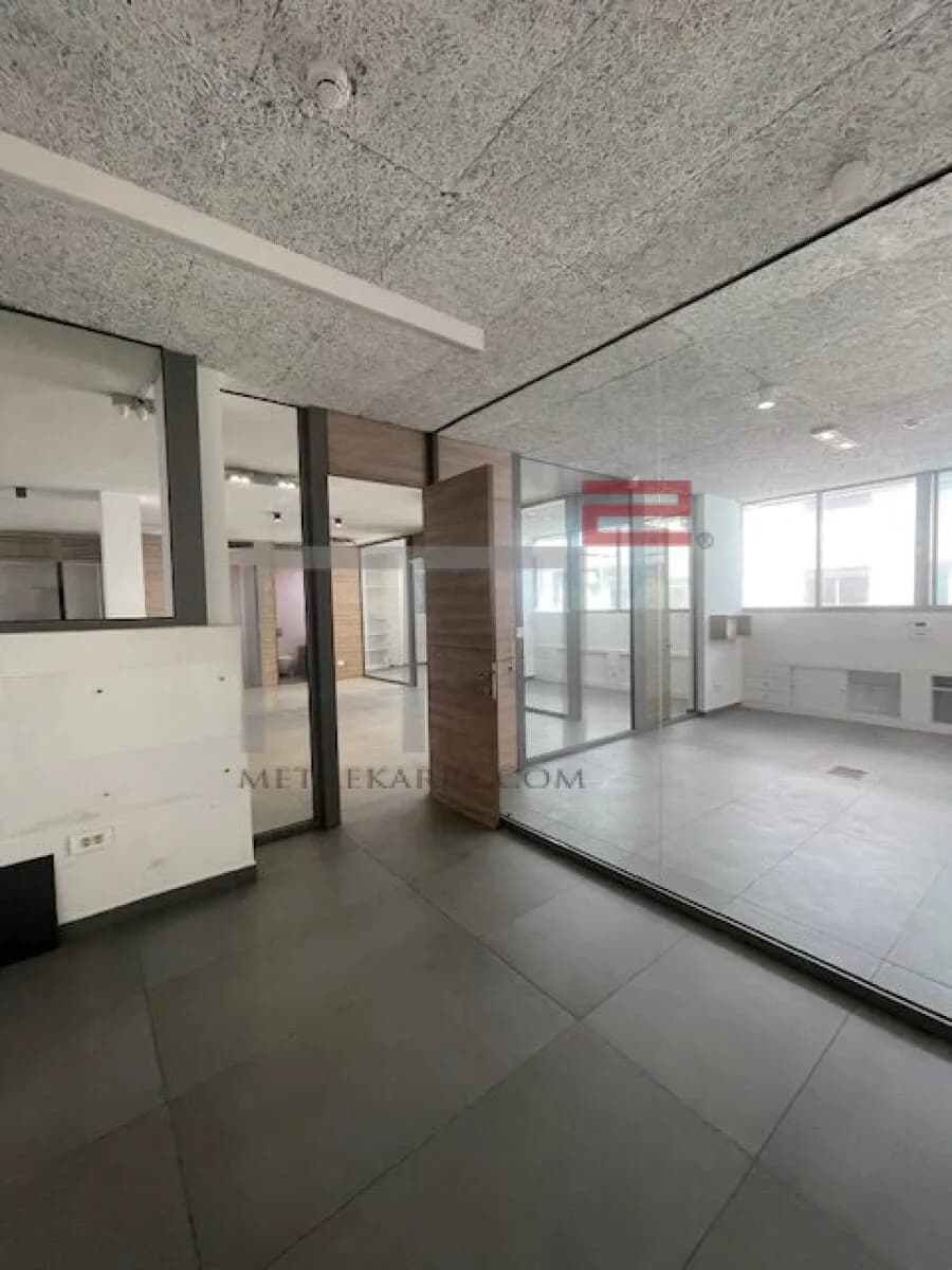 Office for Rent in Nasrah — photo 2