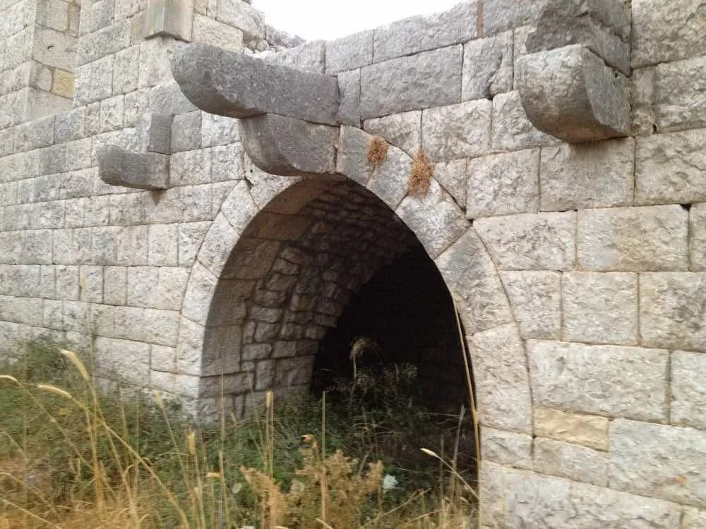 Land and Old House for Sale – Kfarakab — photo 4