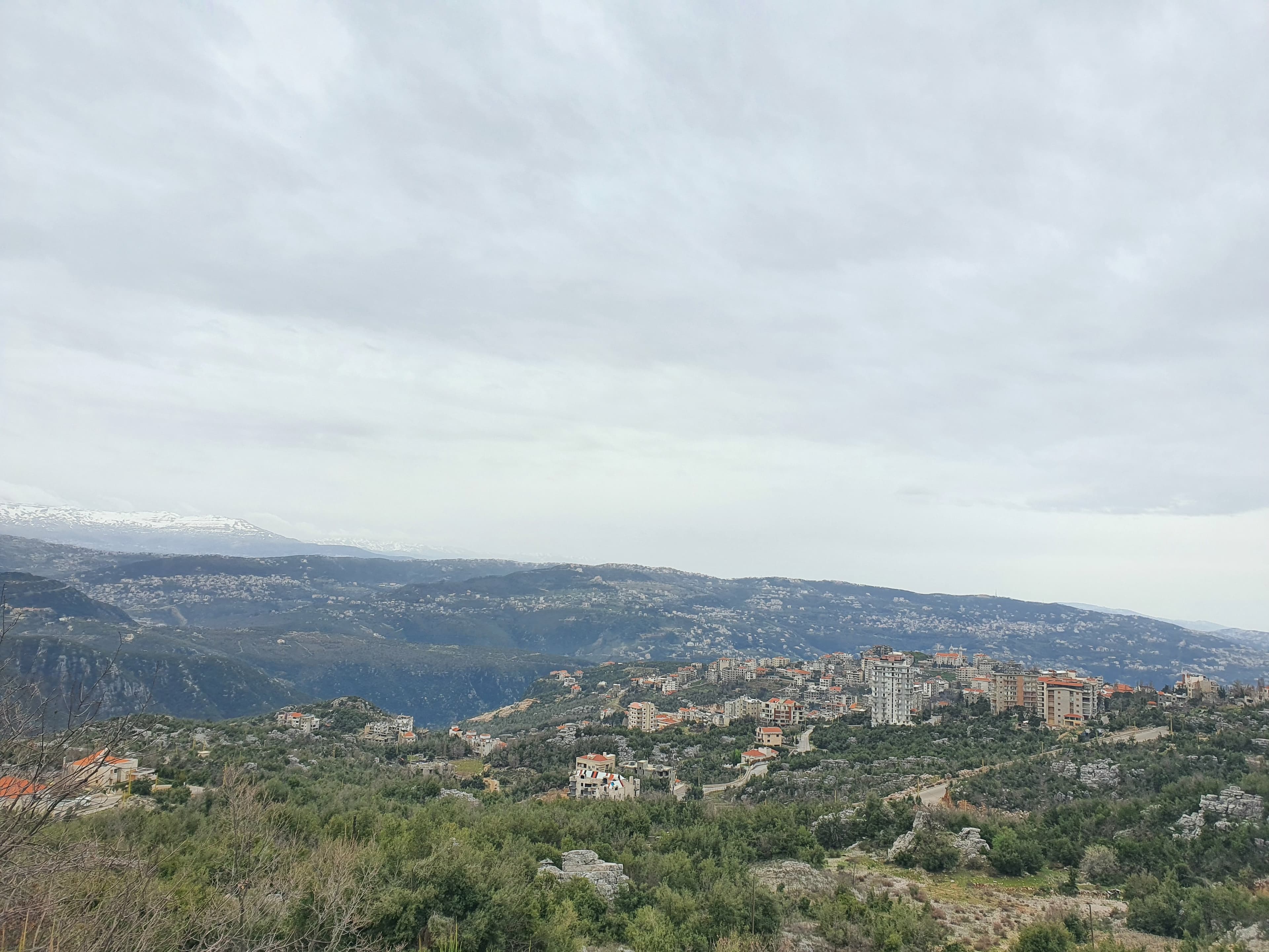 1550 SQM Land in a classy quite neighborhood in achkout!