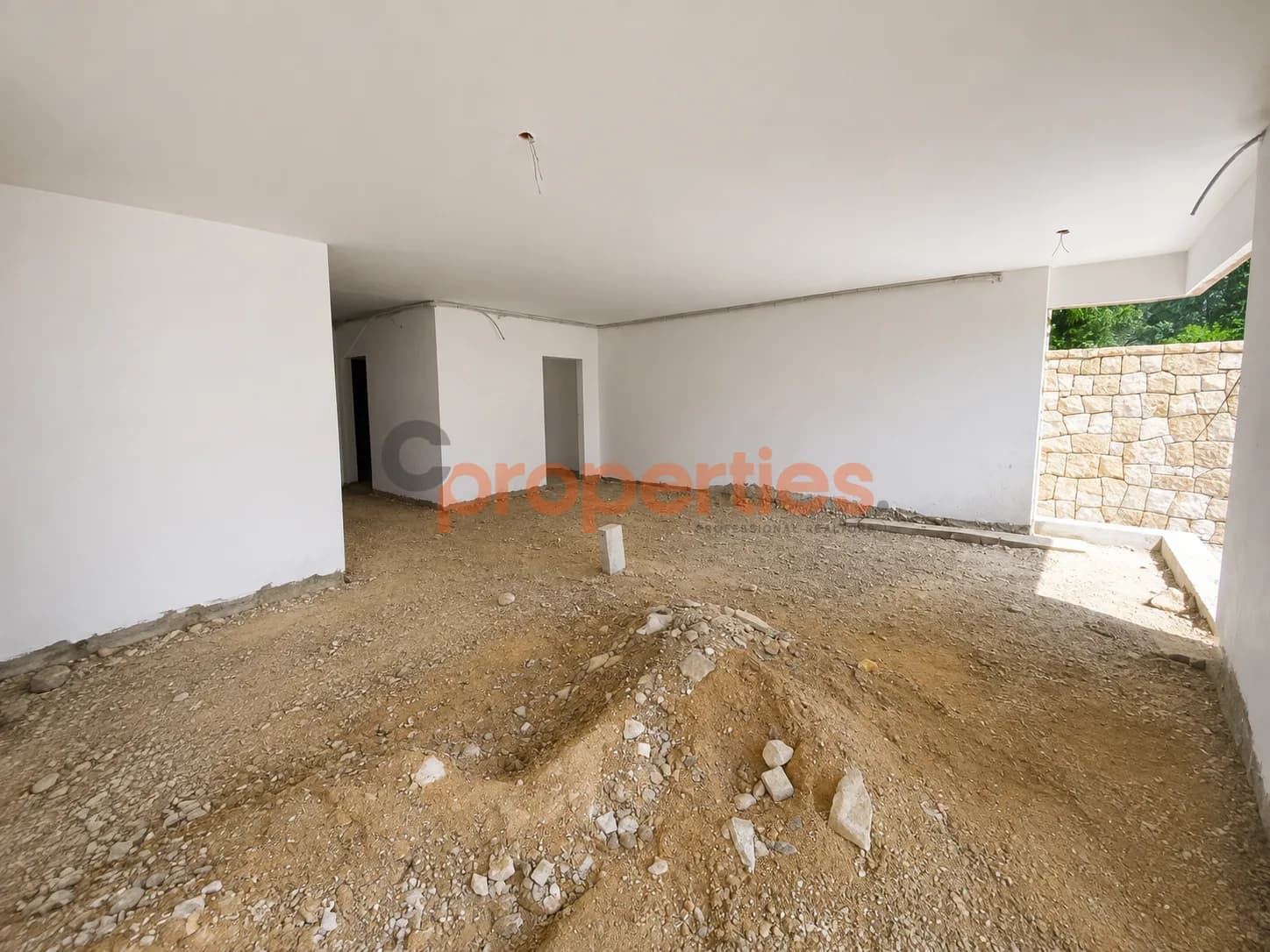 Apartment for Sale in Yarze – CPFY358 شقة للبيع في اليرزة
