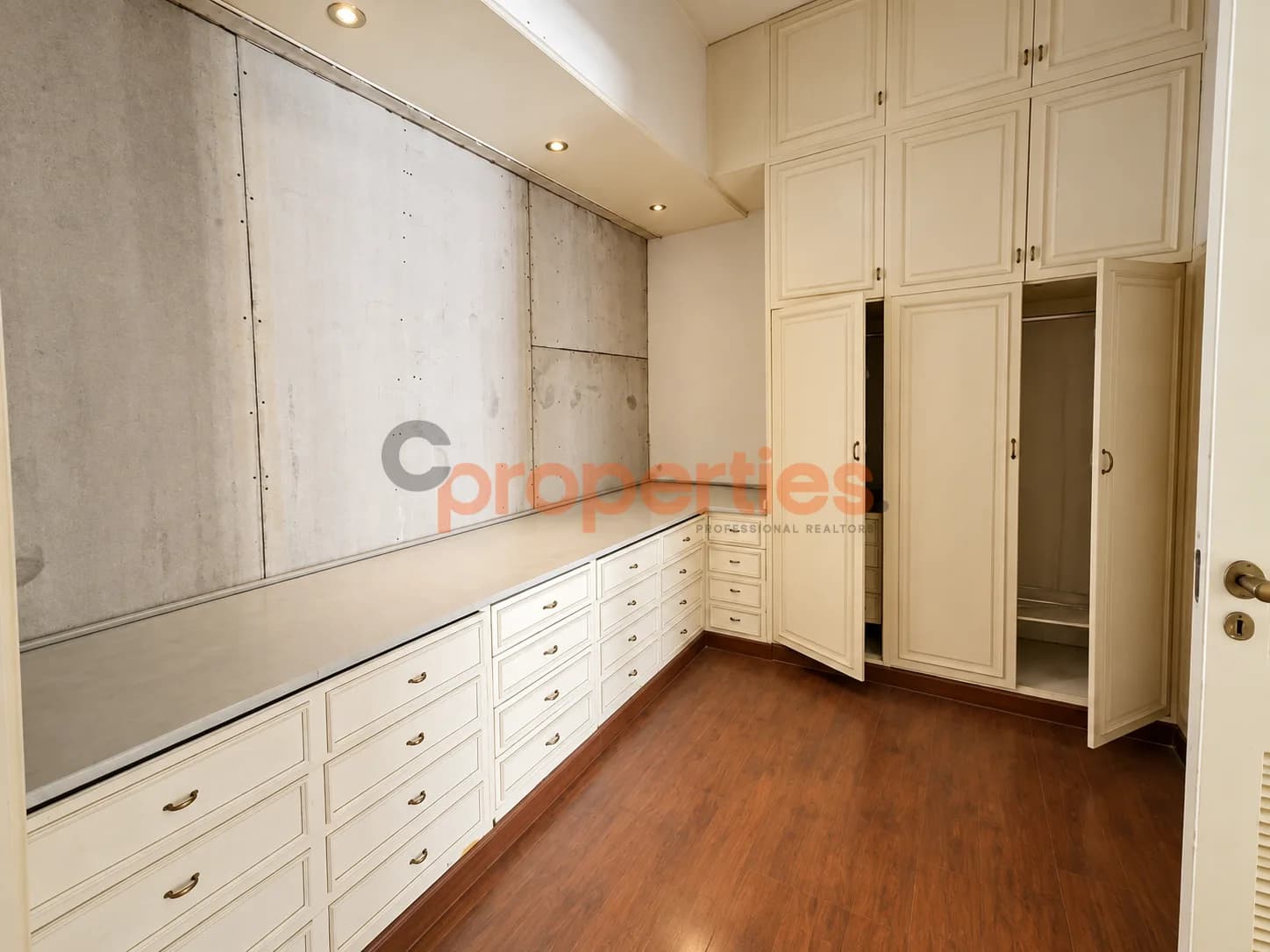 Apartment For Sale in Verdun CPBHN79 – شقة للبيع في فردان — photo 6