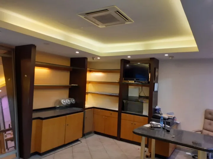 Shop for Sale in Achrafieh — photo 4