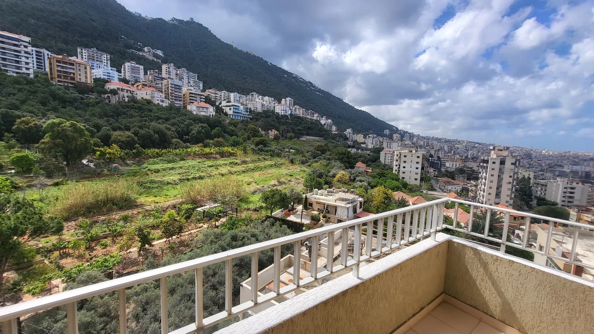 Apartment for Sale in Haret Sakher, Lebanon