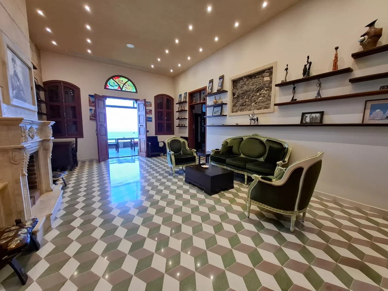 House for sale in Halat