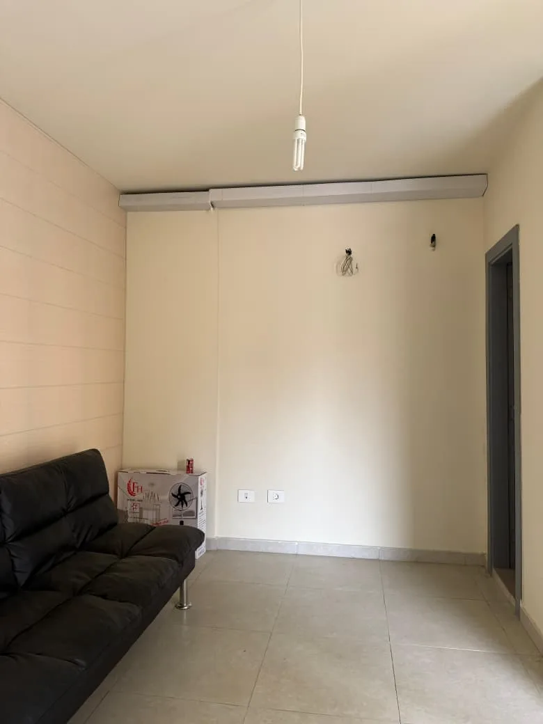 Office for sale in Mazraat Yachoua