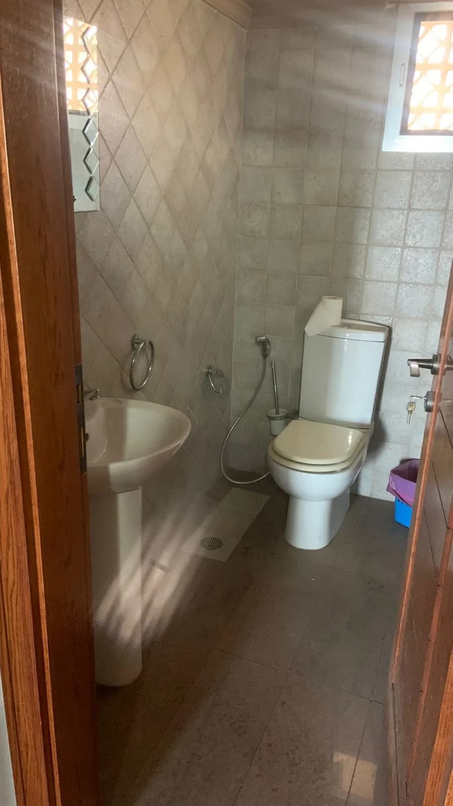 Office for rent in Zalqa, Lebanon — photo 8