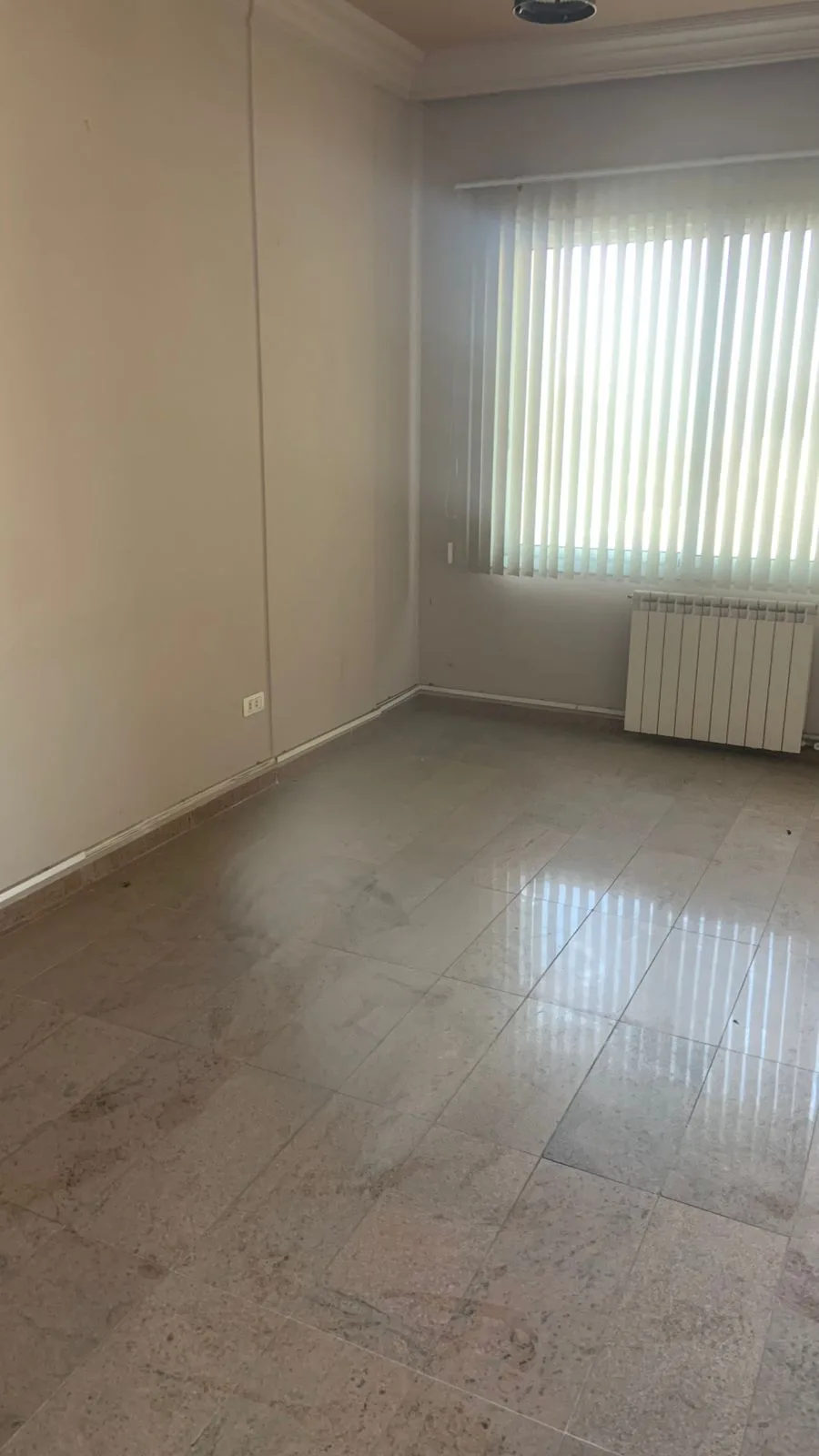 Office for rent in Zalqa, Lebanon — photo 2