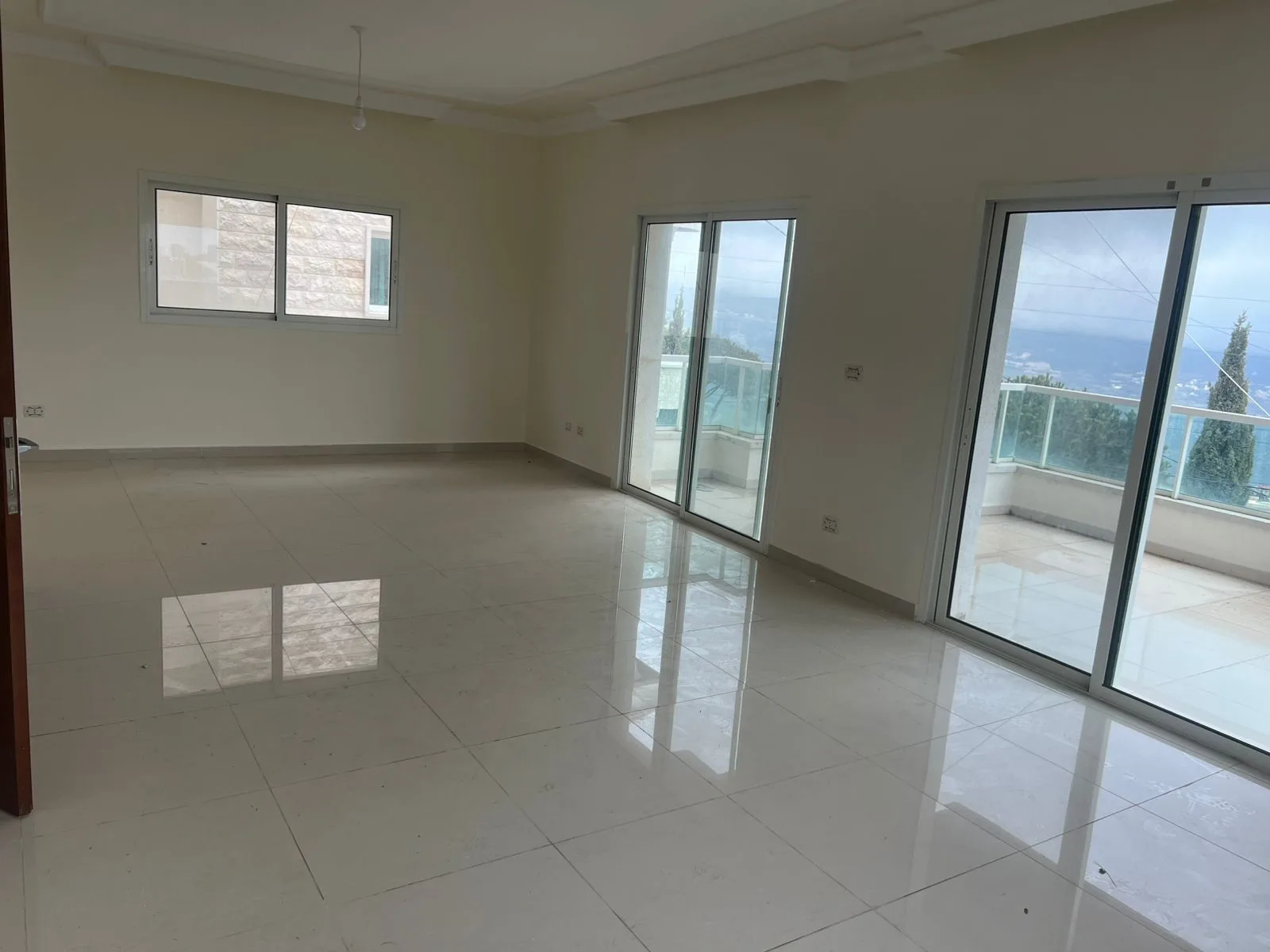 Apartment for sale in Bhamdoun, Lebanon — photo 2