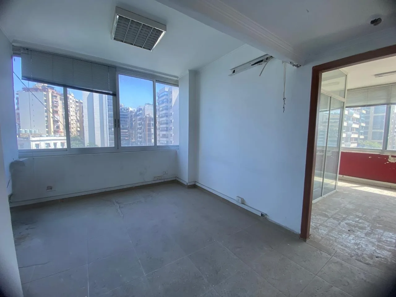 Building for Sale in Verdun — photo 10