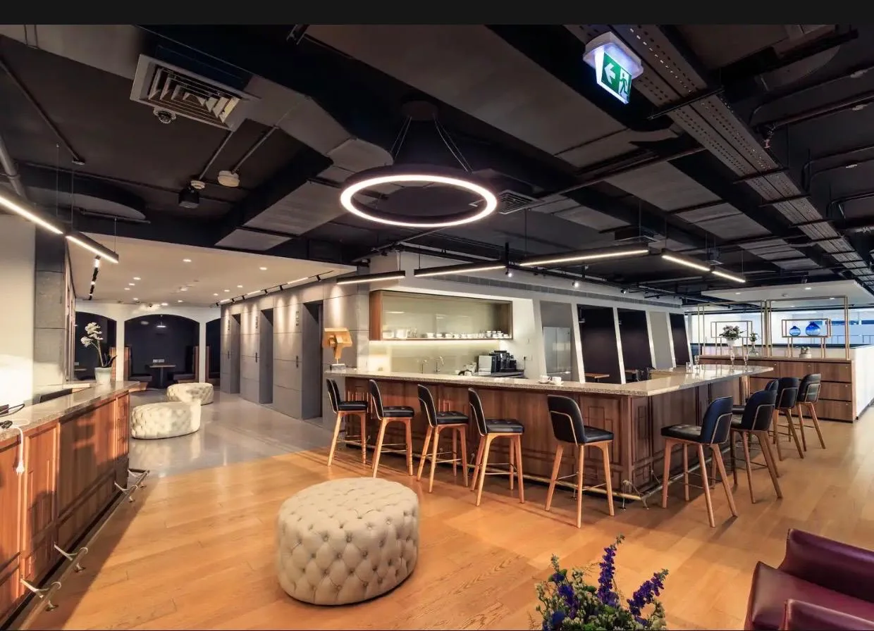Office for rent in Sin El Fil