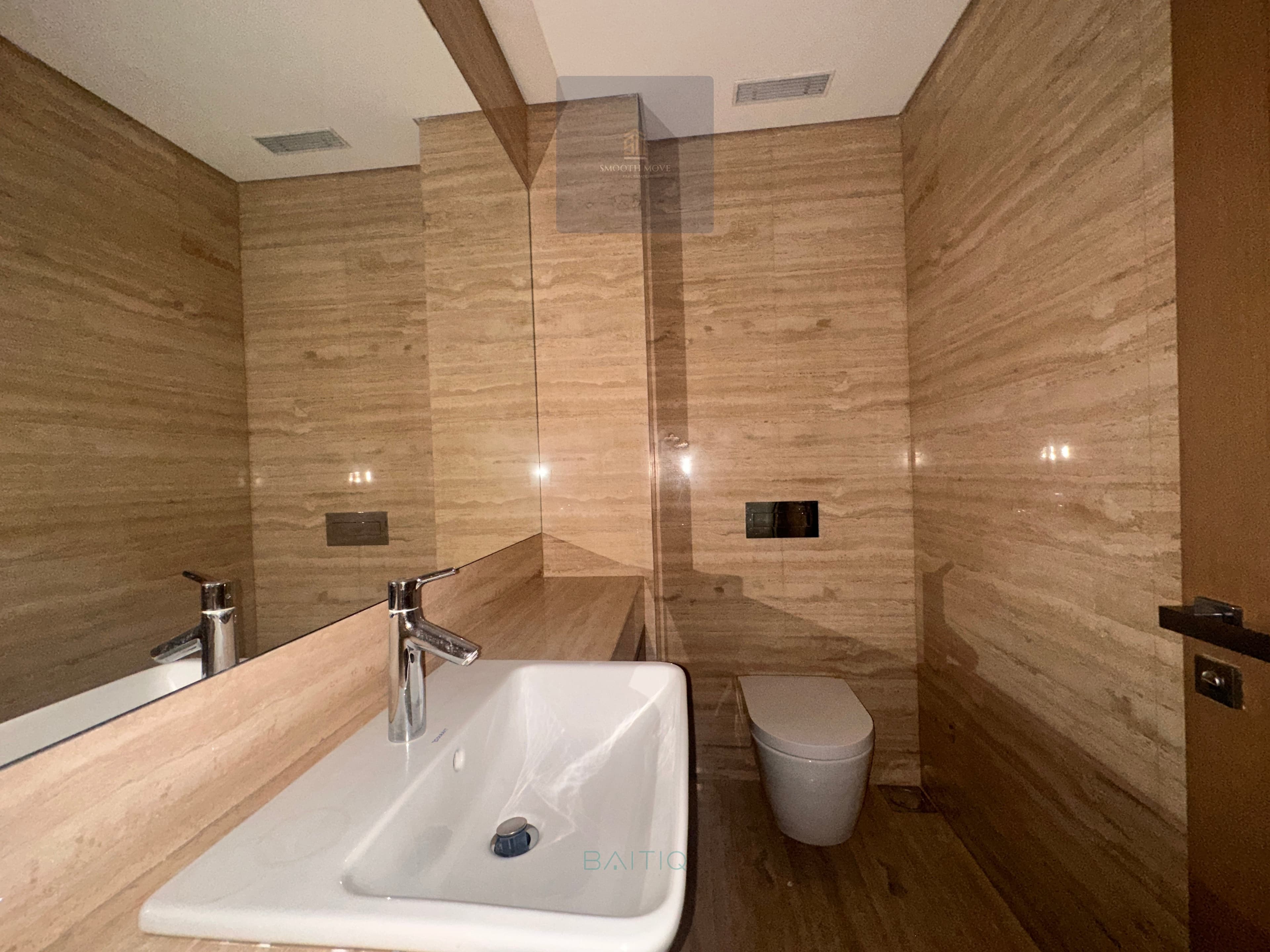 Spacious Apartment with Gym and Pool for Rent in Saifi, Beirut — photo 3